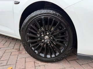 /photos/11436/1f6f1d62-d48d-4cba-9337-49ae26489f9c_i320x240.jpg