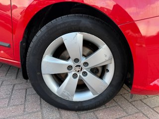 /photos/11436/72251b63-f249-164e-9885-0ef3b194c5ce_i320x240.jpg