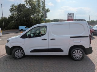 /photos/11436/9bef0307-74d0-f6d1-770a-c4e876b1dc7a_i320x240.jpg