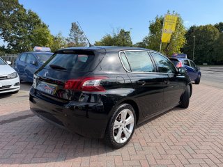 /photos/11436/ea7d2d6e-cf1c-f174-0704-884b9ec72053_i320x240.jpg